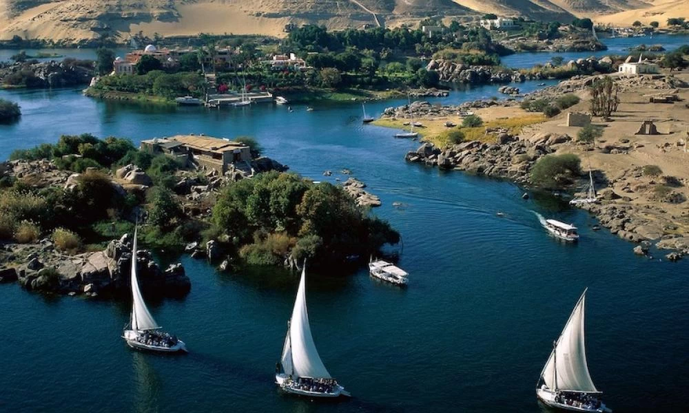 Τι πάει να κάνει με το στρατό στα νησιά του Νείλου ο Σίσι; Οι Ένοπλες Δυνάμεις αναλαμβάνουν την κυριότητα 37 νησιών